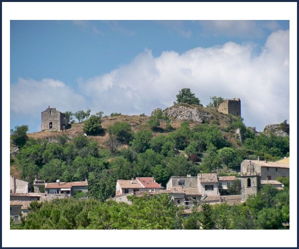 Saint Maime. Vide greniers Débal'Villages