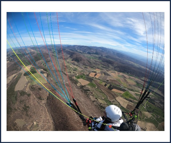 Banon. Stage initiation et perfectionnement au Parapente, baptême de l'air en Parapente