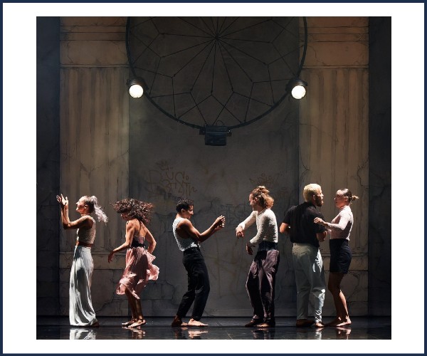 Château Arnoux Saint Auban. Théâtre Le Grand Bal