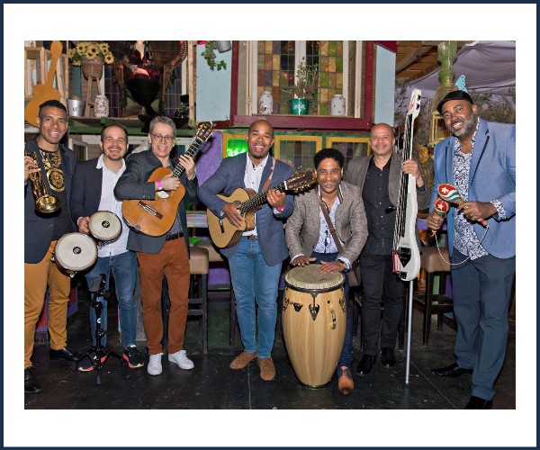 Barcelonnette. Concert avec le groupe To' Mezclao