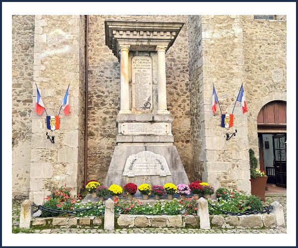 Colmars les Alpes. Cérémonie de l'Armistice et Flamme de la Nation