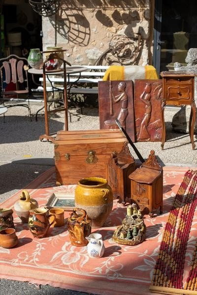 Vide greniers à Thoard
