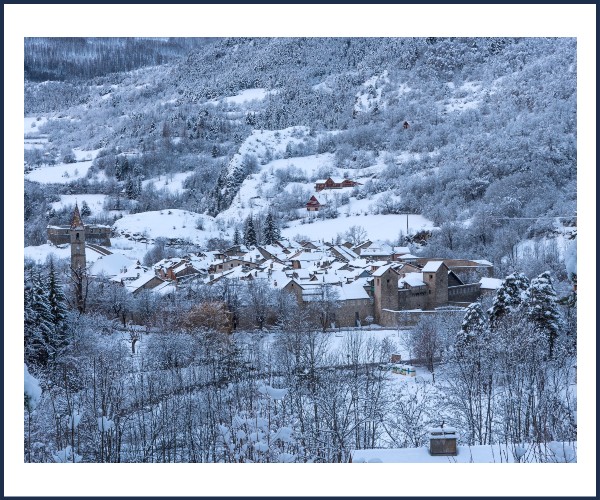 Colmars les Alpes. Projection Vivre en hiver dans la haute vallée du Verdon