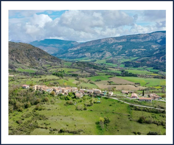 Saint Jacques. La vallée de l'Asse