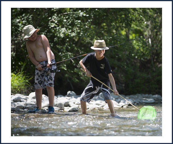 Barles. Fête de la Pêche