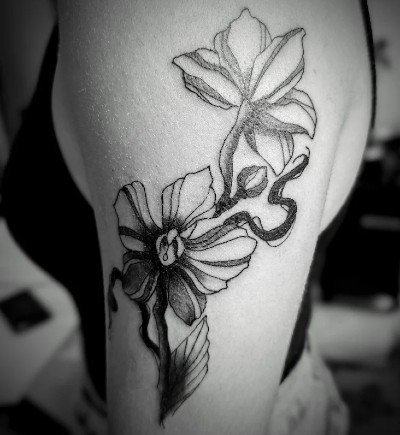 Ombre Blanche Tattoo